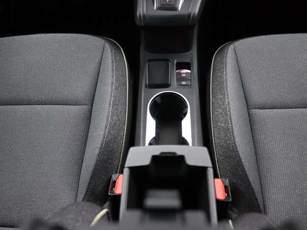 techno full hybrid E-Tech 160 | Google Navigatie | Parkeercamera | Climate Control |