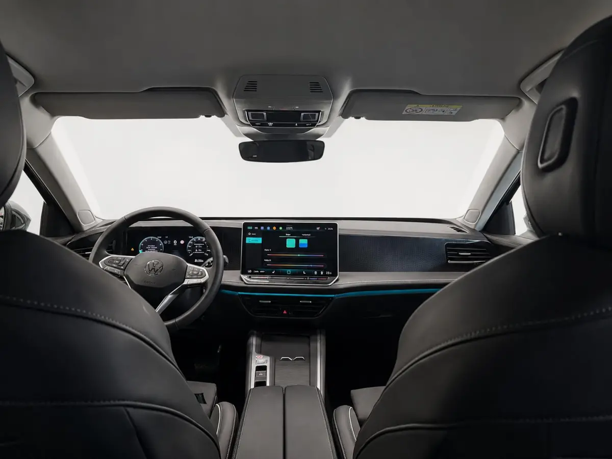 1.5 eTSI Business Navigatie Apple Carplay Android Auto Camera Parkeerhulp Adaptive Cruise Control Stoel- en stuurverwarming Memory stoelen Virtual Cockpit Climate Control