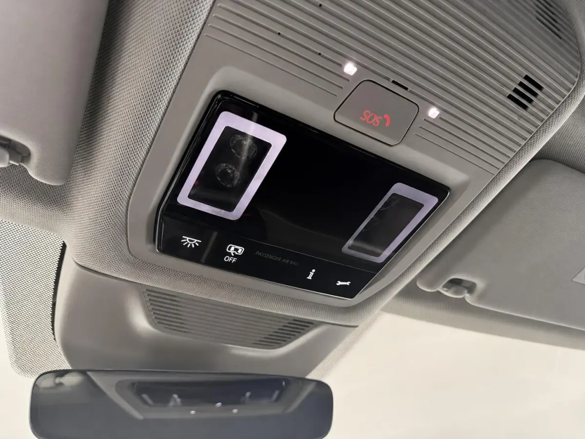 1.5 eTSI Business Navigatie Apple Carplay Android Auto Camera Parkeerhulp Adaptive Cruise Control Stoel- en stuurverwarming Memory stoelen Virtual Cockpit Climate Control