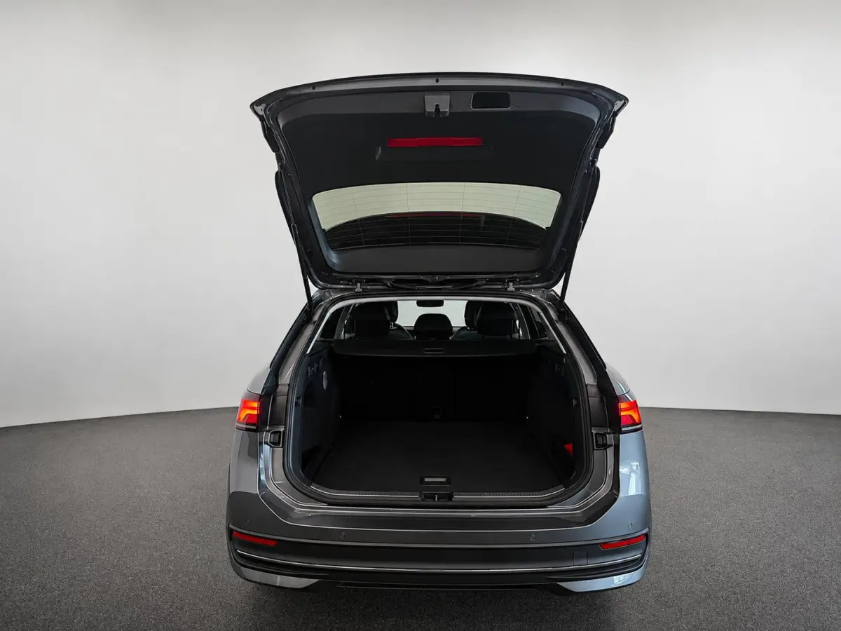 1.5 eTSI Business Navigatie Apple Carplay Android Auto Camera Parkeerhulp Adaptive Cruise Control Stoel- en stuurverwarming Memory stoelen Virtual Cockpit Climate Control