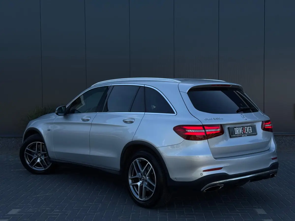 350e 4MATIC AMG M18 NAVI|LEDER|SPORTVELGEN|CAMERA|LED