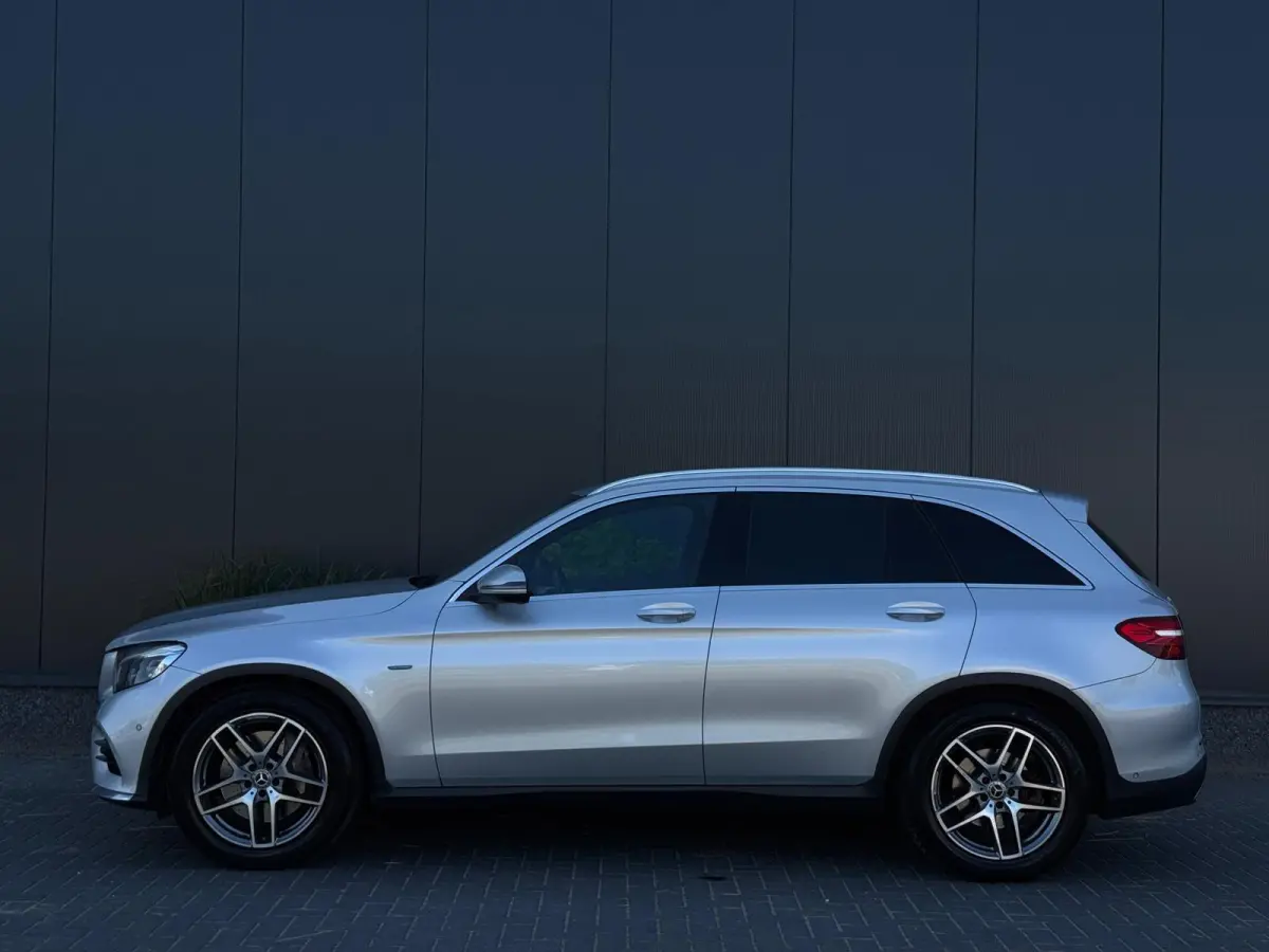 350e 4MATIC AMG M18 NAVI|LEDER|SPORTVELGEN|CAMERA|LED