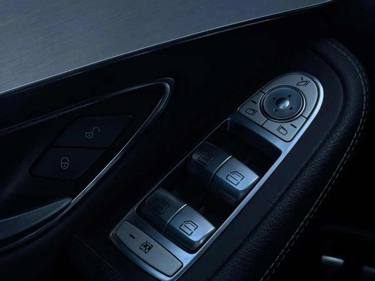 350e 4MATIC AMG M18 NAVI|LEDER|SPORTVELGEN|CAMERA|LED