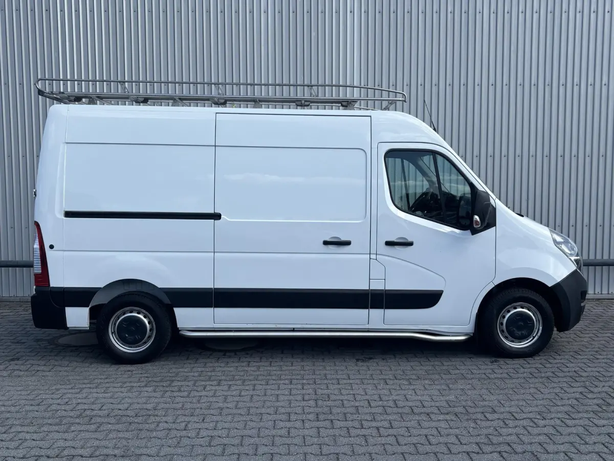 2.3 Turbo L2H2*NAVI*CAM*ECC*HAAK*CRUISE*TEL*3PERS*
