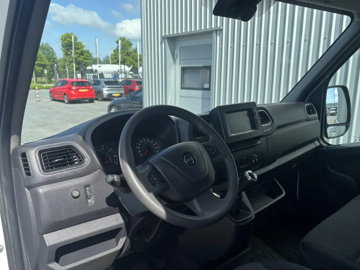 2.3 Turbo L2H2*NAVI*CAM*ECC*HAAK*CRUISE*TEL*3PERS*
