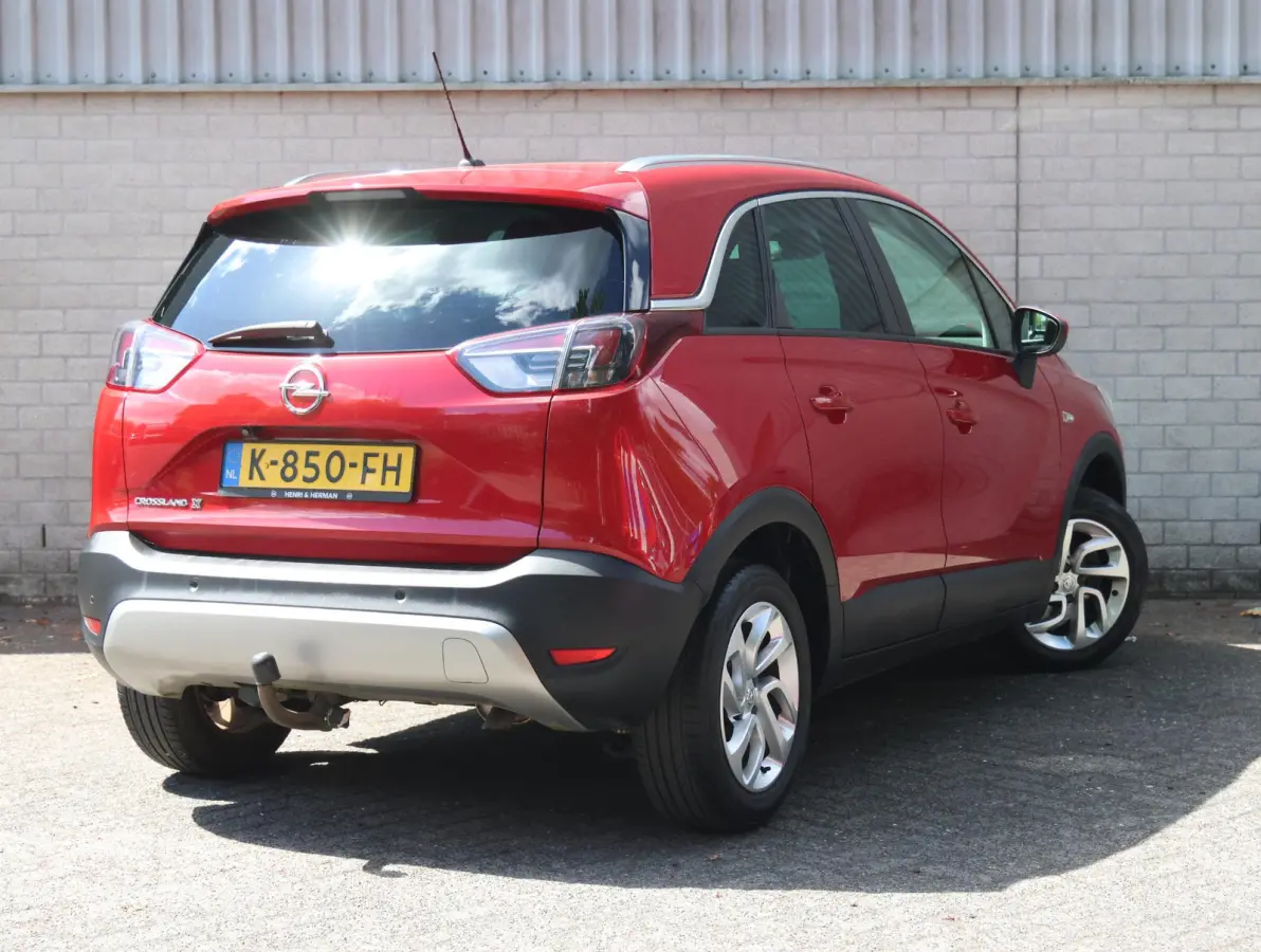 1.2 130pk Automaat Innovation | Trekhaak | AGR stoelen | Camera en parkeersensoren rondom | Stuur- en stoelverwarming