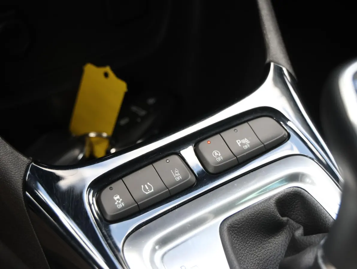 1.2 130pk Automaat Innovation | Trekhaak | AGR stoelen | Camera en parkeersensoren rondom | Stuur- en stoelverwarming