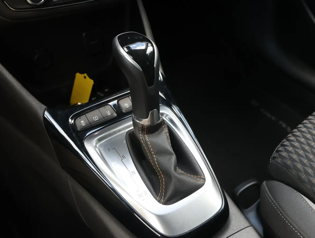 1.2 130pk Automaat Innovation | Trekhaak | AGR stoelen | Camera en parkeersensoren rondom | Stuur- en stoelverwarming
