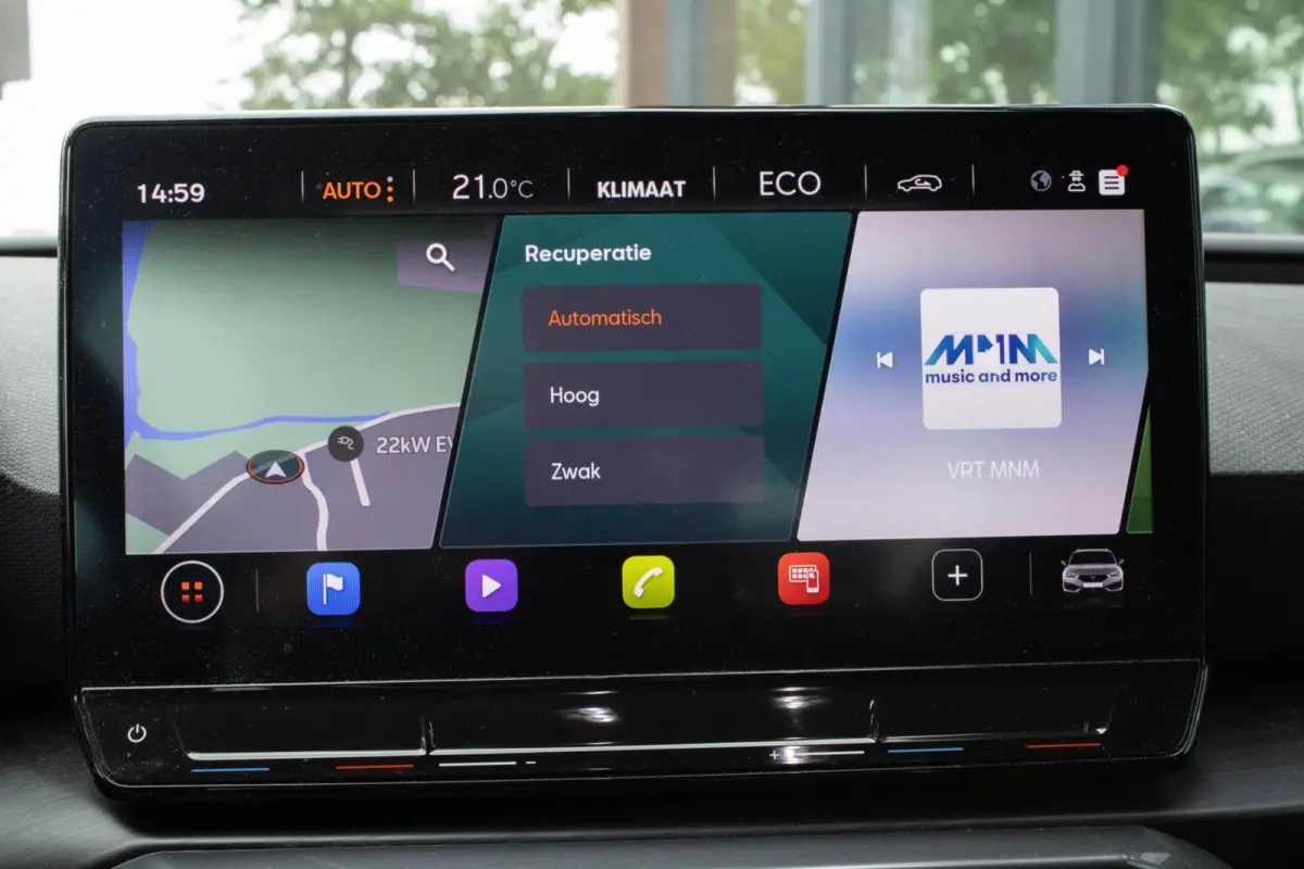 1.4 PHEV Essential|Stuurverwarming|Camera|