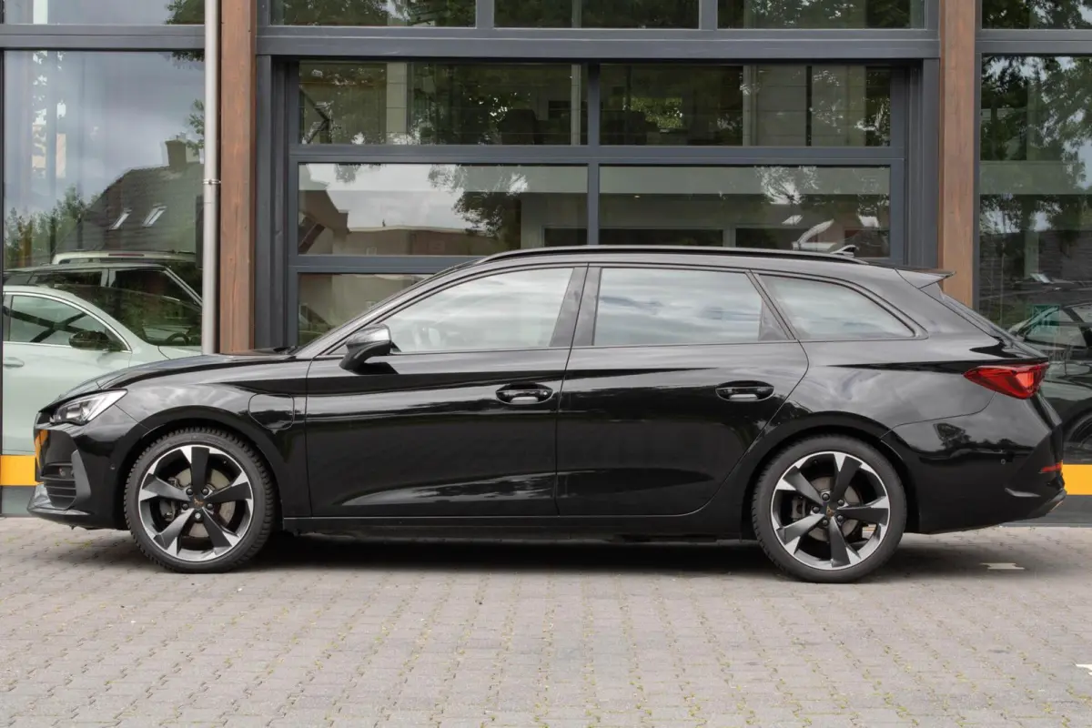 1.4 PHEV Essential|Stuurverwarming|Camera|