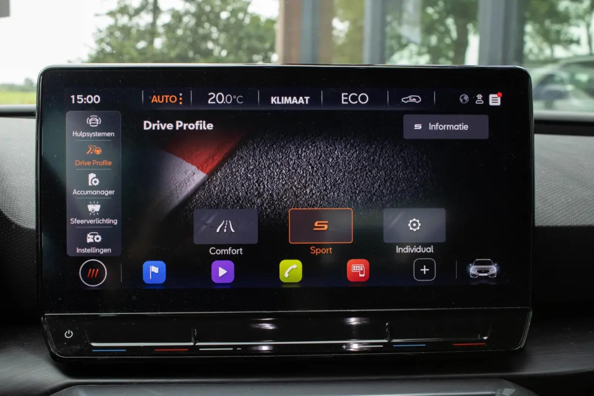 1.4 PHEV Essential|Stuurverwarming|Camera|