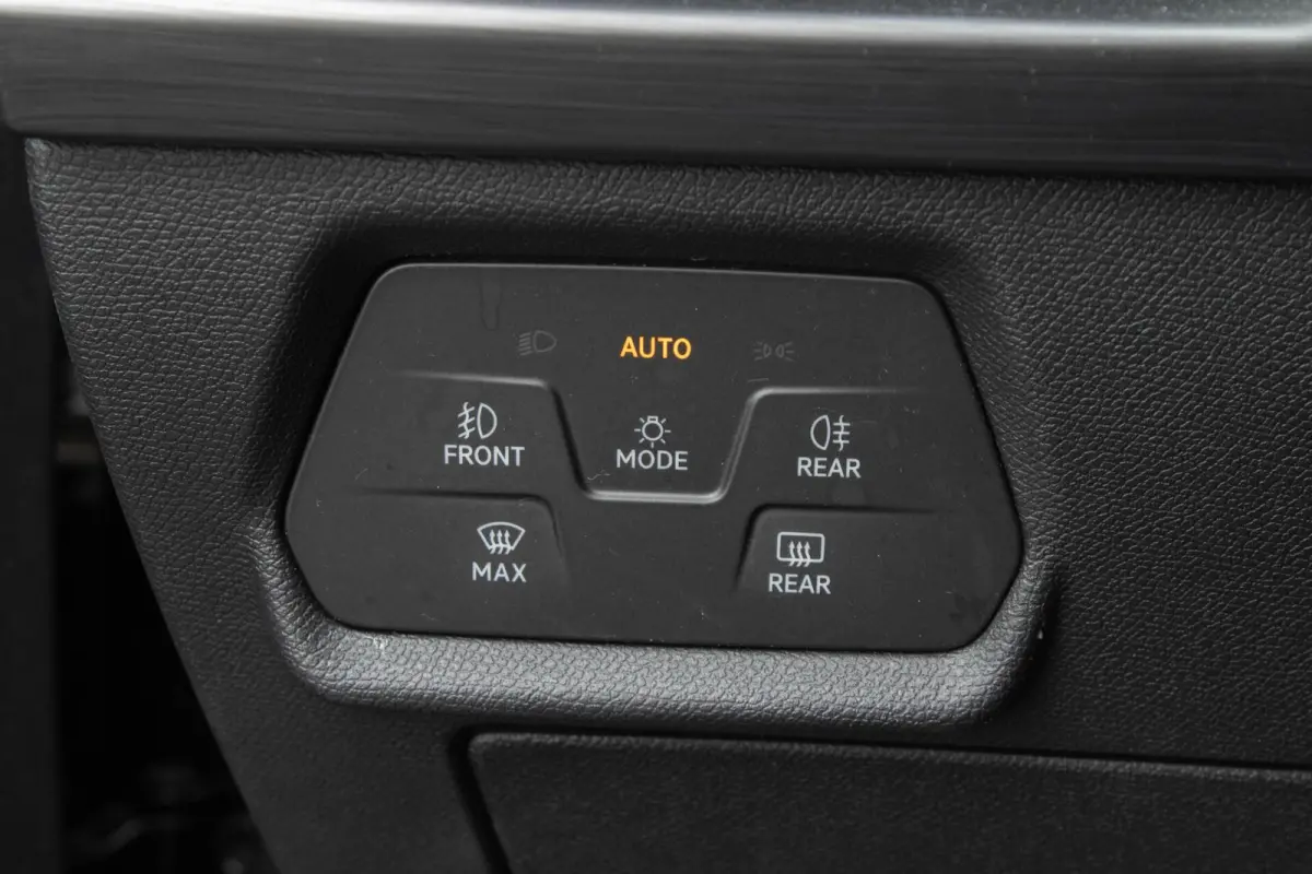 1.4 PHEV Essential|Stuurverwarming|Camera|