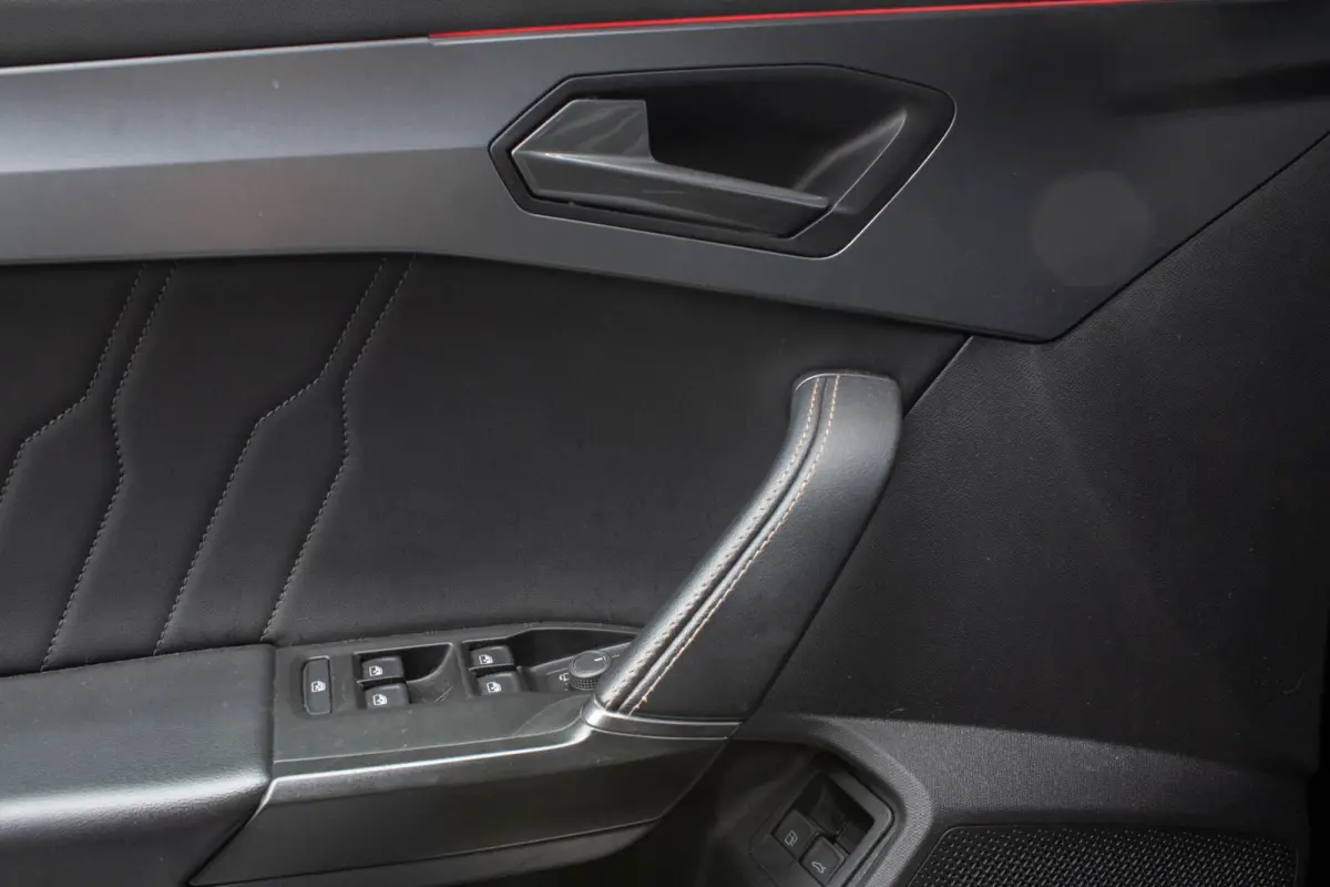 1.4 PHEV Essential|Stuurverwarming|Camera|