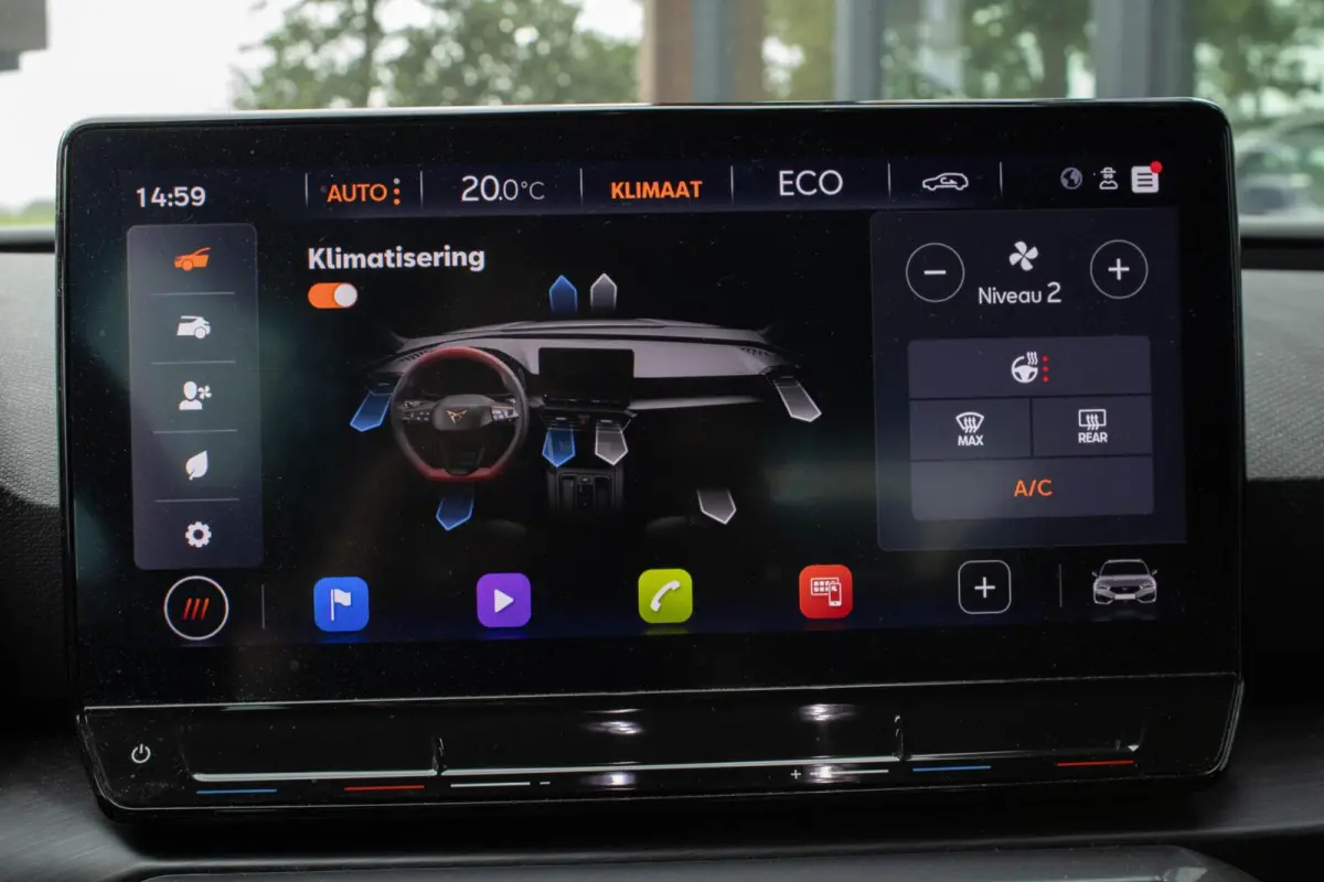 1.4 PHEV Essential|Stuurverwarming|Camera|