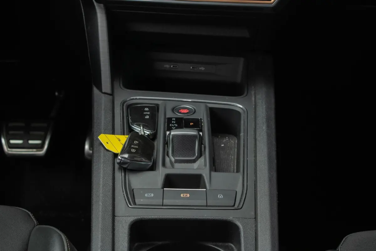 1.4 PHEV Essential|Stuurverwarming|Camera|