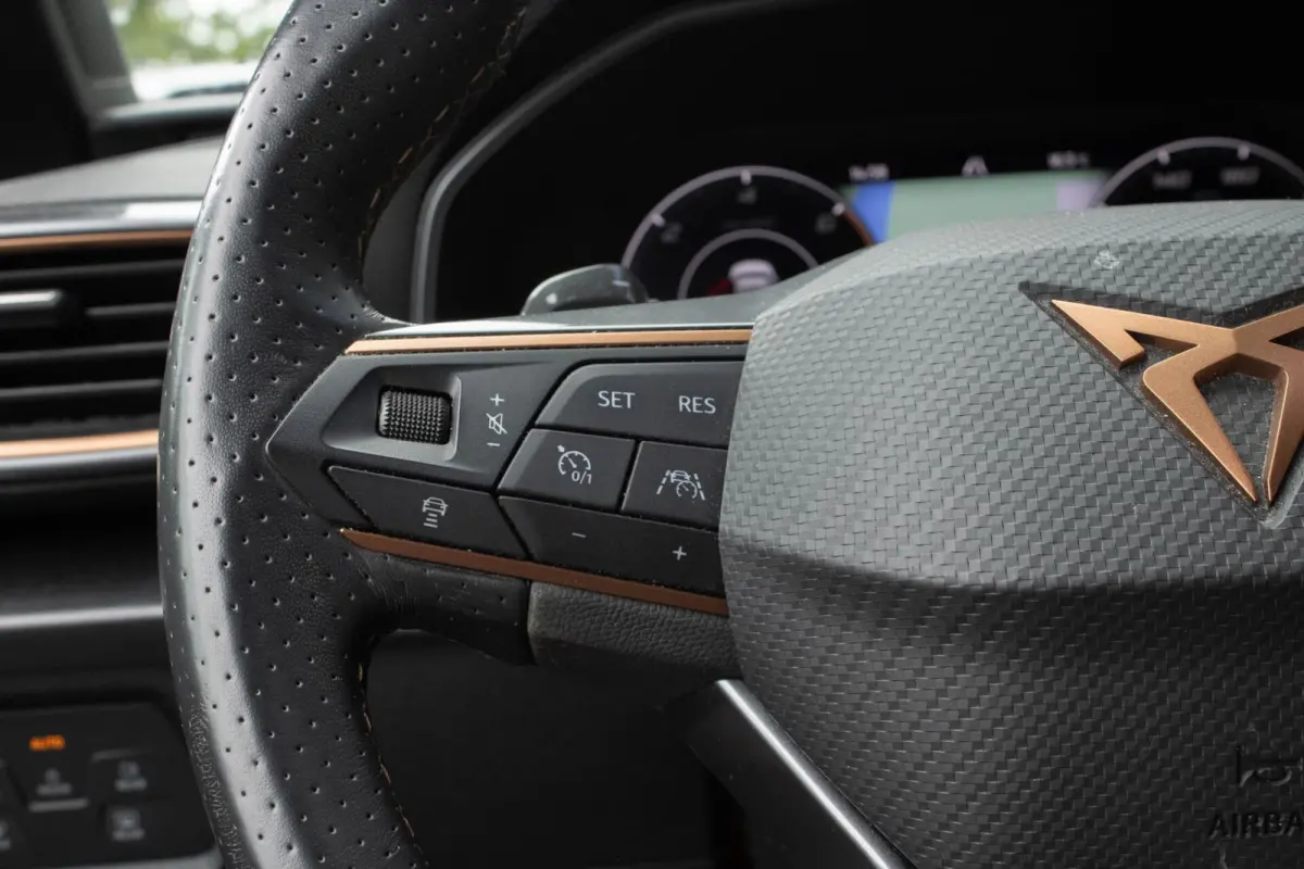 1.4 PHEV Essential|Stuurverwarming|Camera|
