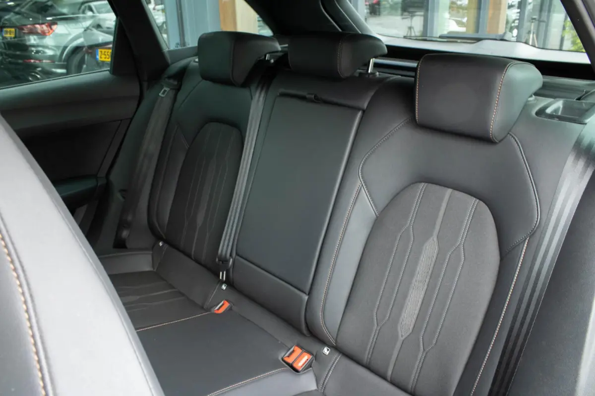 1.4 PHEV Essential|Stuurverwarming|Camera|