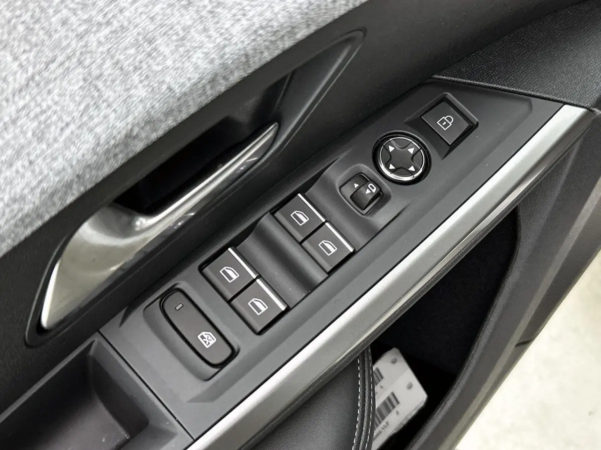 230pk GT Long Range 97 kWh Automaat | Accu 100% | Navigatie | Schuif/Kantel Dak | Elektrische Stoelen | Camera Voor + Achter | Warmtepomp |  HiFi Focal |