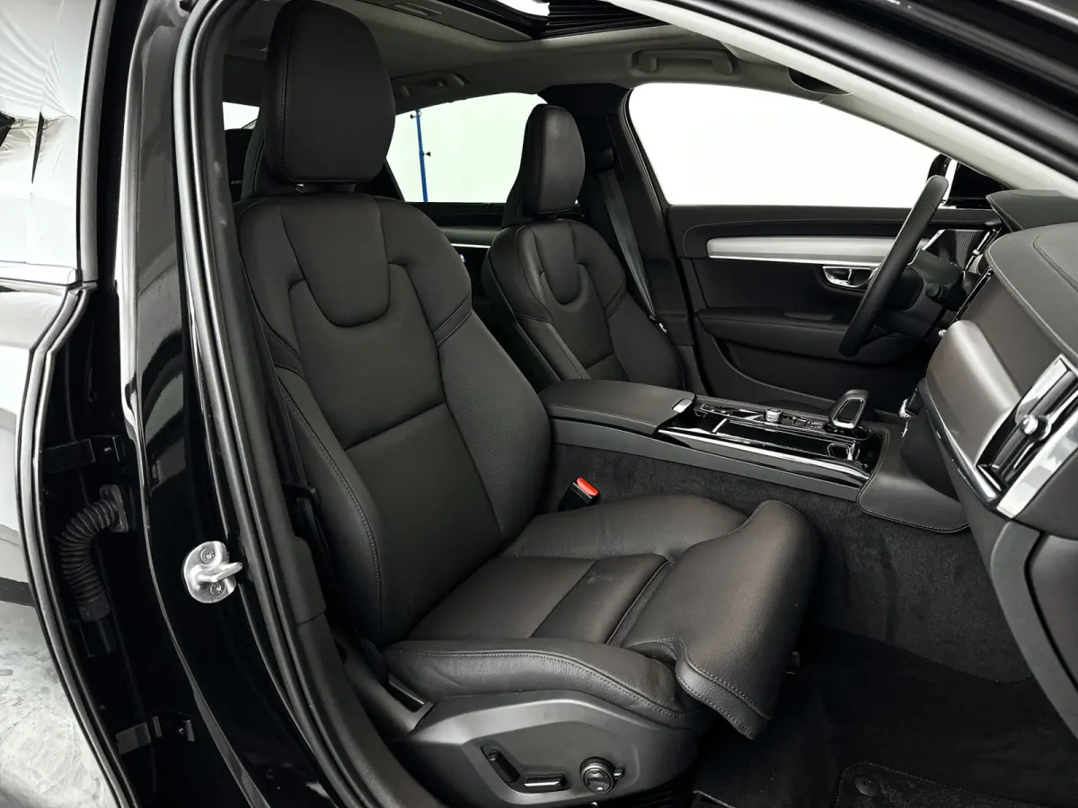 T8 AWD Plus Bright | Panoramadak | 360° camera | Harman Kardon | Stoel- en Stuurverwarming | Trekhaak