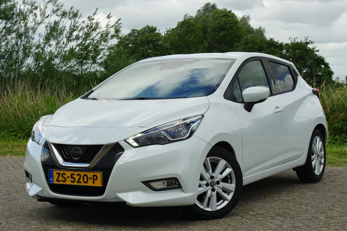 1.0 IG-T 100pk N-Connecta - Solid White - Carplay/Nav/Camera