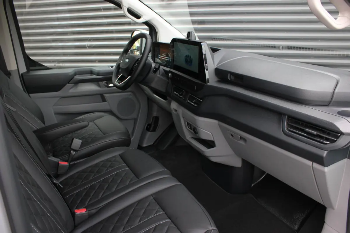 Cust. 340 L2H1 Limited 71 kWh 218PK / JB- EDITON / CAMERA / 370KM RANGE /APPLE CARPLAY /DRIVERS- PACK /FULL OPTIONS
