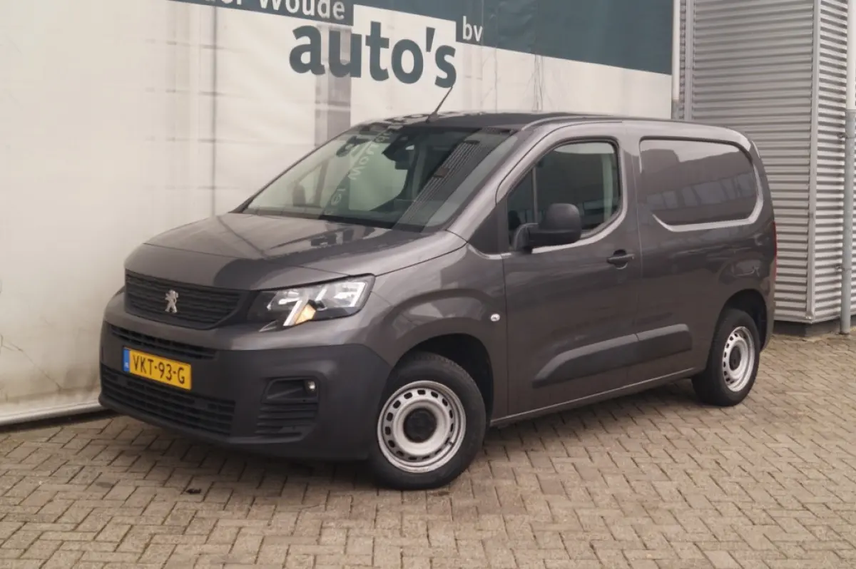 1.5 BlueHDI Asphalt -NAVI-CAM-DAB-