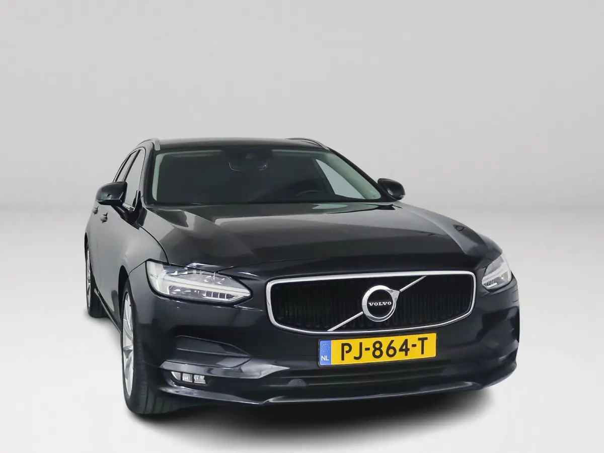 T5 Momentum | Park assist | Stoelverwarming | Cruise control | Navigatie