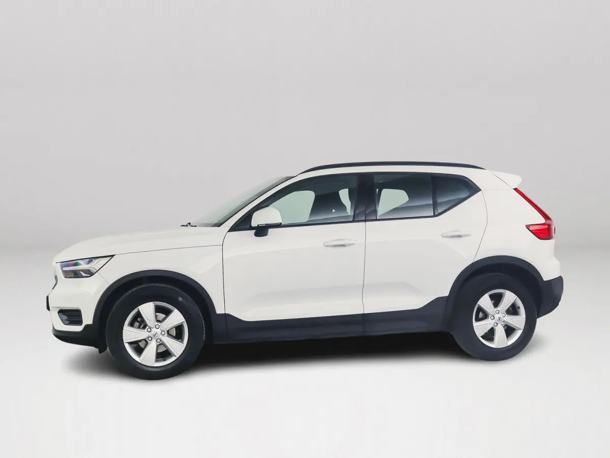 T2 Momentum Core | Park assist | LED | Cruise control | Navigatie