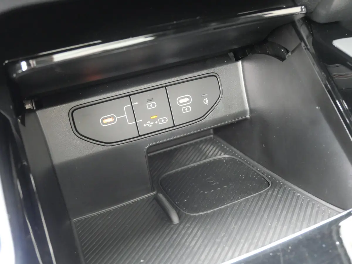 1.6 T-GDi Plug-in Hybrid 4WD ExecutiveLine 7p | Trekhaak | 360 Camera | Schuif/kantel Dak | Adaptief |
