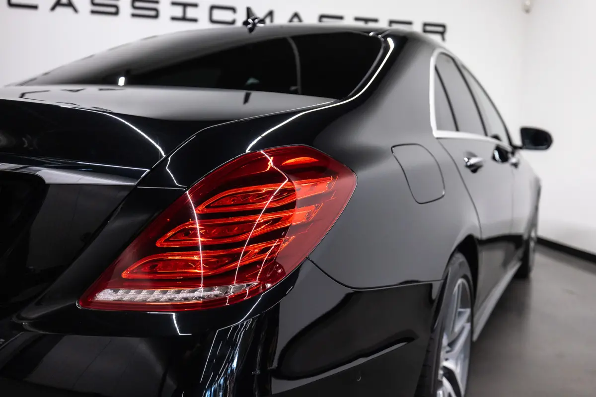 S400 HYBRID AMG Styling Btw auto, (€ 33.016.53 Ex B.T.W) DEALER AUTO AANBIEDING