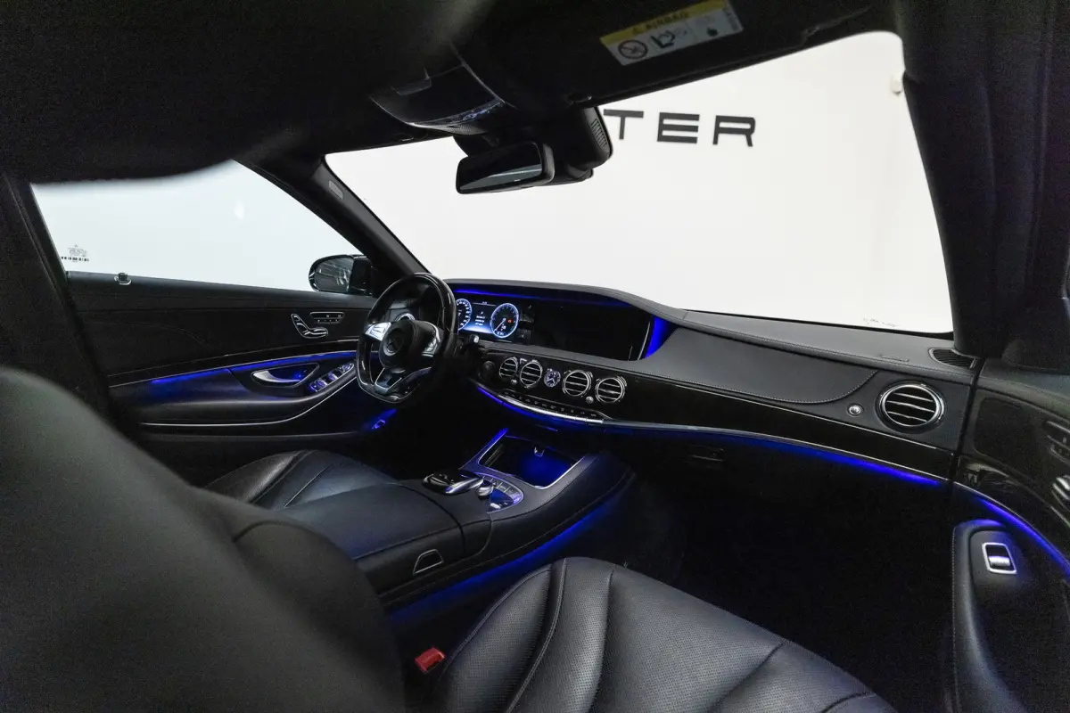 S400 HYBRID AMG Styling Btw auto, (€ 33.016.53 Ex B.T.W) DEALER AUTO AANBIEDING