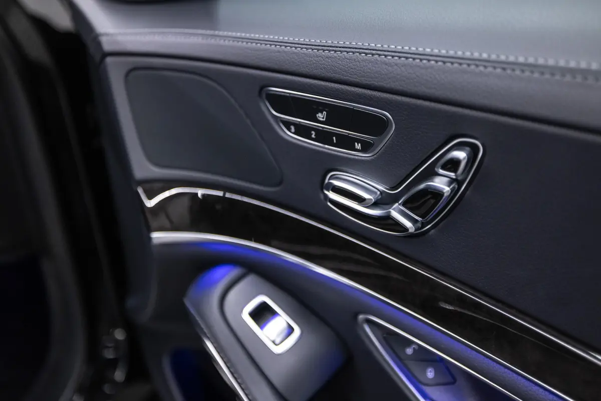 S400 HYBRID AMG Styling Btw auto, (€ 33.016.53 Ex B.T.W) DEALER AUTO AANBIEDING