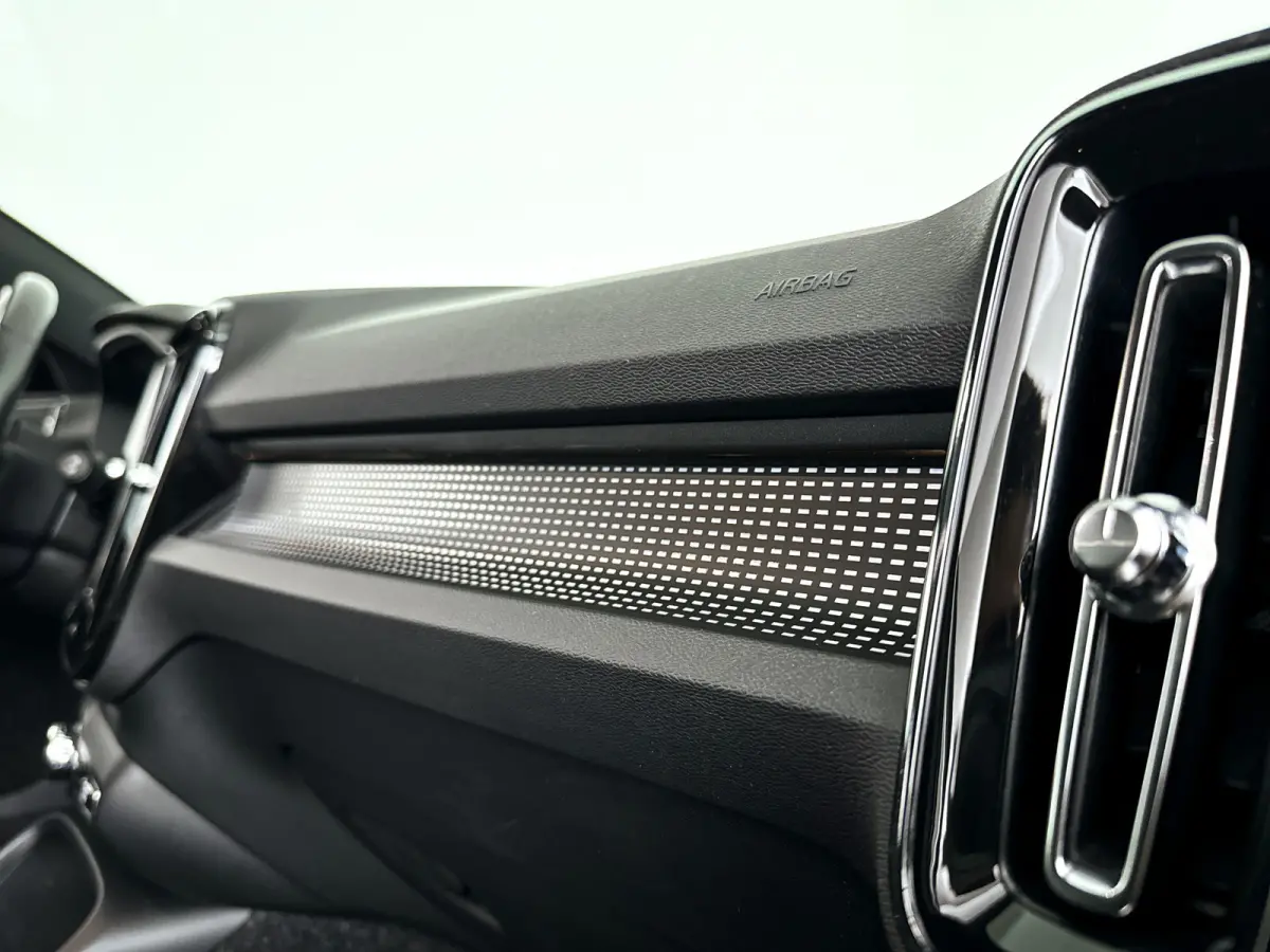 T5 AWD R-Design Intro Edition | Panoramadak | Parkeercamera | Stoel- en Stuurverwarming | Keyless | Trekhaak