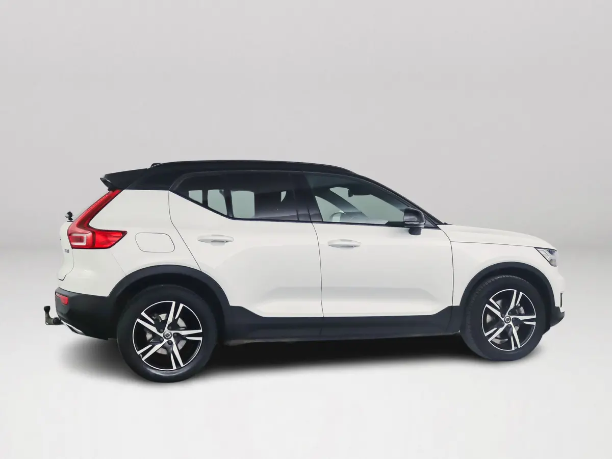 T5 AWD R-Design Intro Edition | Panoramadak | Parkeercamera | Stoel- en Stuurverwarming | Keyless | Trekhaak