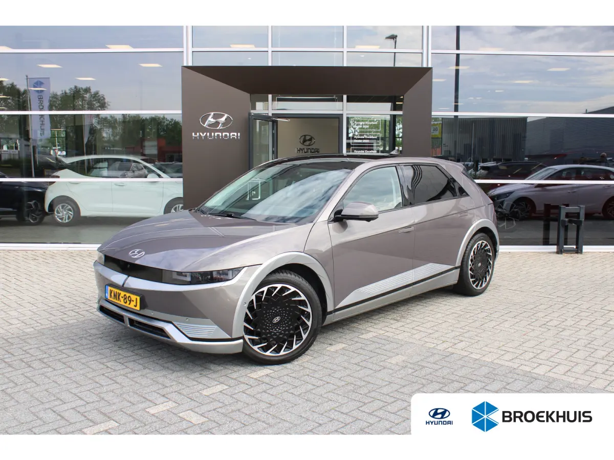 Lounge 73kWh | Elektrisch verstelb. voorstoelen met geheugen | Rondomzicht graden camera | Panoramadak | Head-up display | Achterstoelen verwarmd | Armsteun voor | Bots waarschuwing systeem