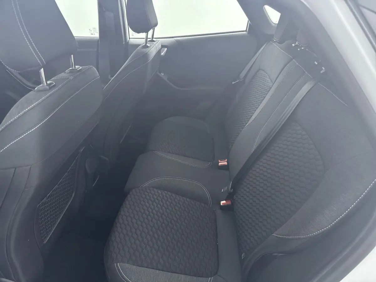 1.0 EcoBoost Titanium | CAMERA | DODE HOEK DETECTIE | CLIMATE CONTROL | NAVIGATIE |