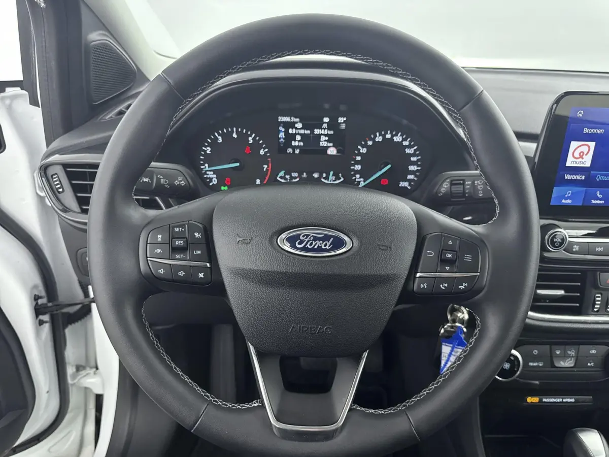 1.0 EcoBoost Titanium | CAMERA | DODE HOEK DETECTIE | CLIMATE CONTROL | NAVIGATIE |