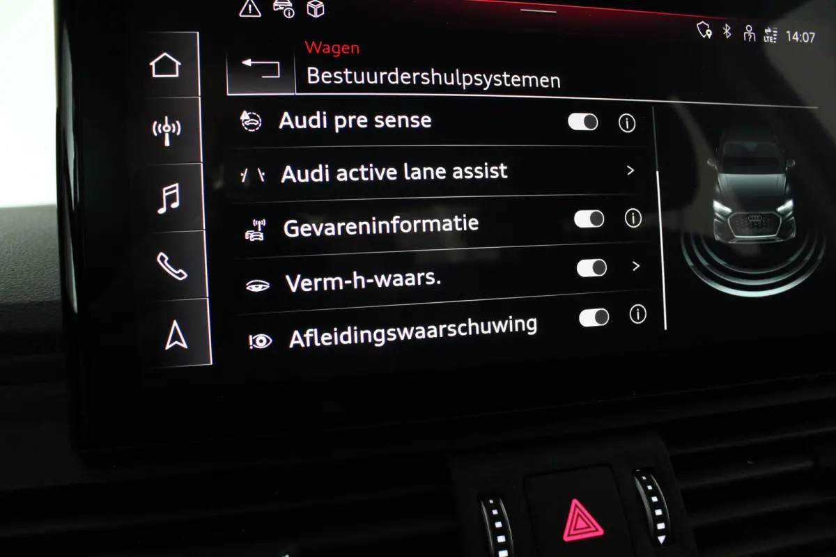 50 TFSI e Advanced edition > Leer/Camera/Matrix-LED/19inch/Mythos Black Metallic