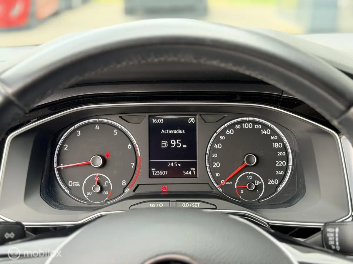 1.0 TSI Highline R-Line 2e Eig NIEUWSTAAT!!!
