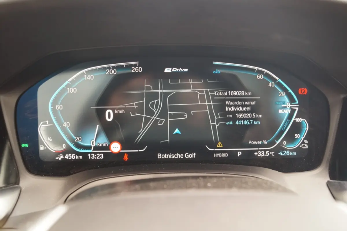 320e PHEV Business Edition Plus -LEER-ECC-NAVI-