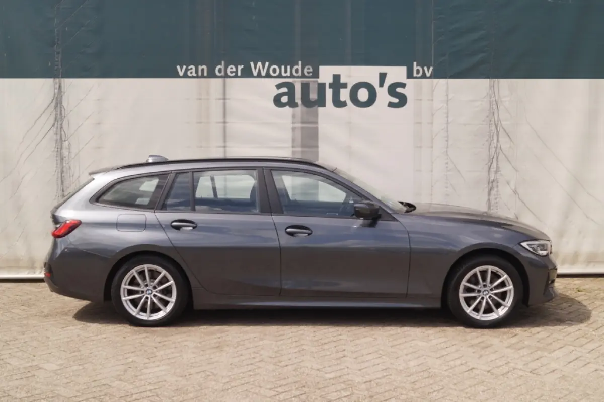 320e PHEV Business Edition Plus -LEER-ECC-NAVI-