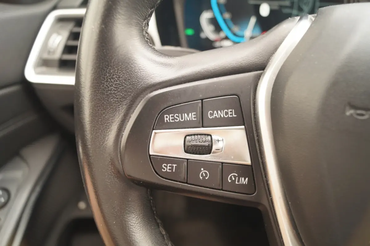 320e PHEV Business Edition Plus -LEER-ECC-NAVI-