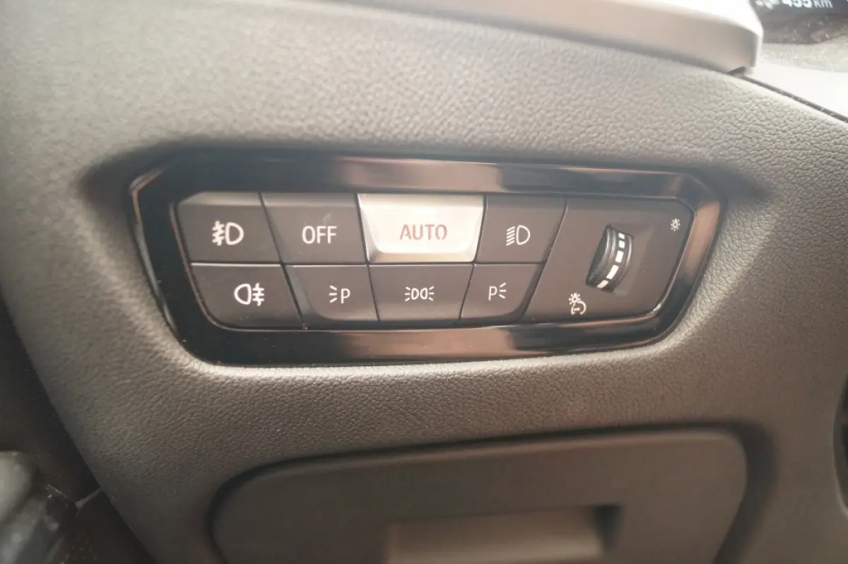320e PHEV Business Edition Plus -LEER-ECC-NAVI-