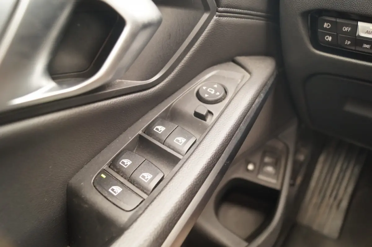 320e PHEV Business Edition Plus -LEER-ECC-NAVI-