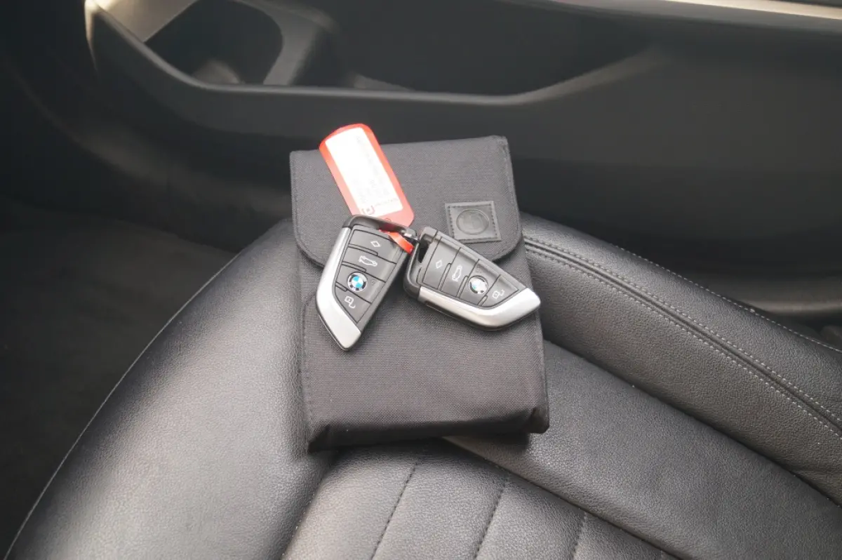 320e PHEV Business Edition Plus -LEER-ECC-NAVI-