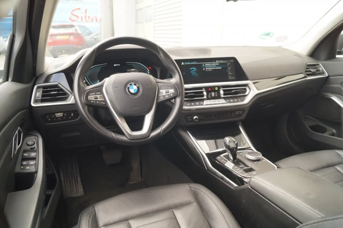 320e PHEV Business Edition Plus -LEER-ECC-NAVI-