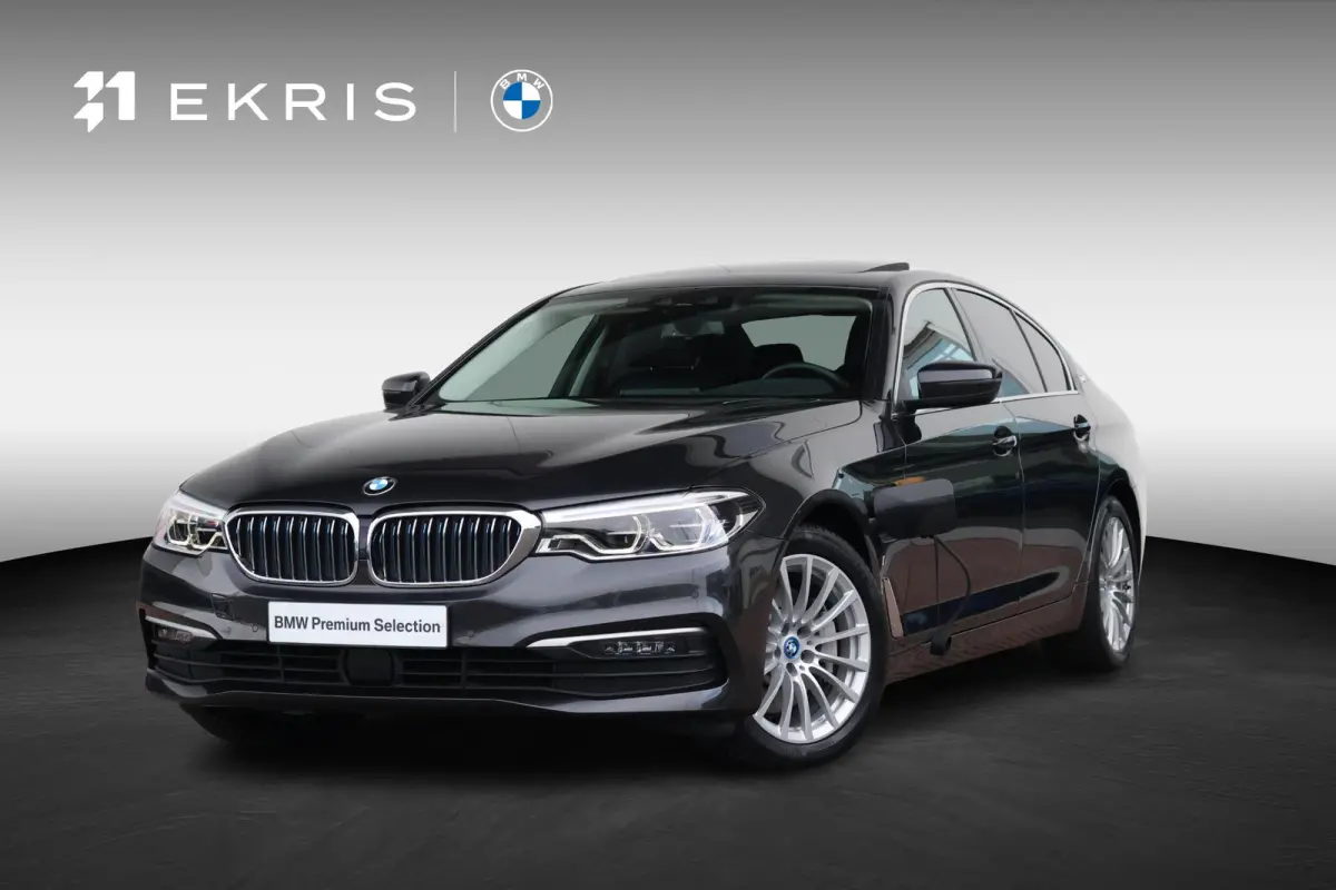 530e iPerformance High Executive | SoH 84,6 % | Comfortstoelen | Achteruitrijcamera | Schuif/Kantel Dak | Elektr. Achterklep | Driving Assistant Plus | Head-Up | Hifi | Verwarmde Stoelen voo