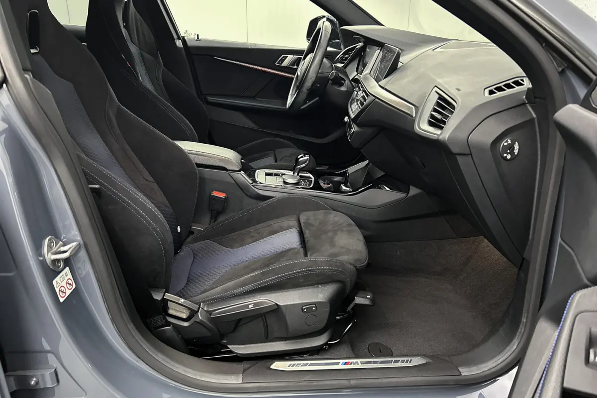218i High Executive | M sport | LED koplampen | Camera | Navigatie