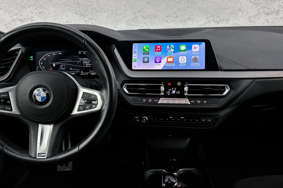 218i High Executive | M sport | LED koplampen | Camera | Navigatie