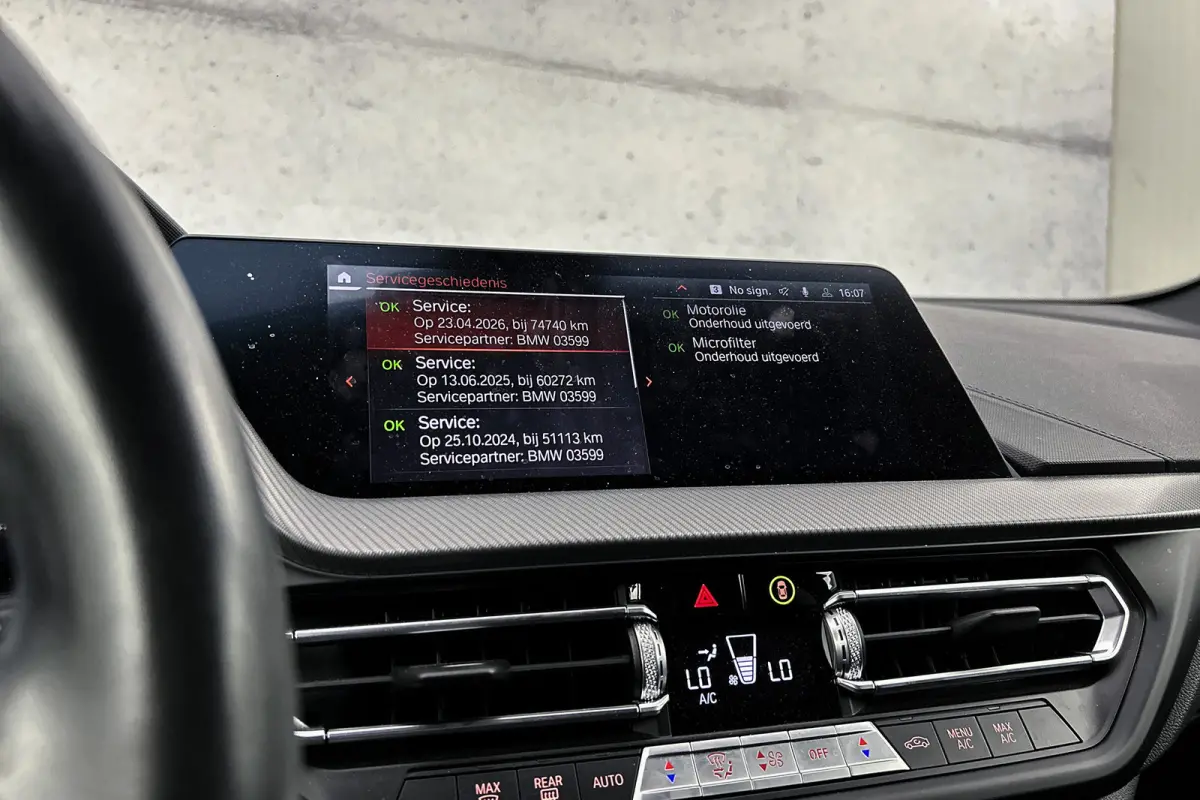 218i High Executive | M sport | LED koplampen | Camera | Navigatie